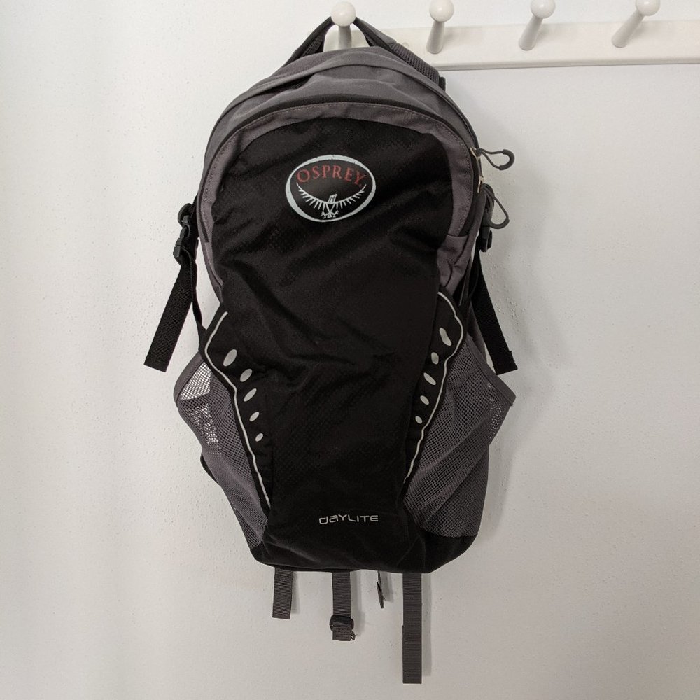 Osprey Daylite Daypack, Black and Grey